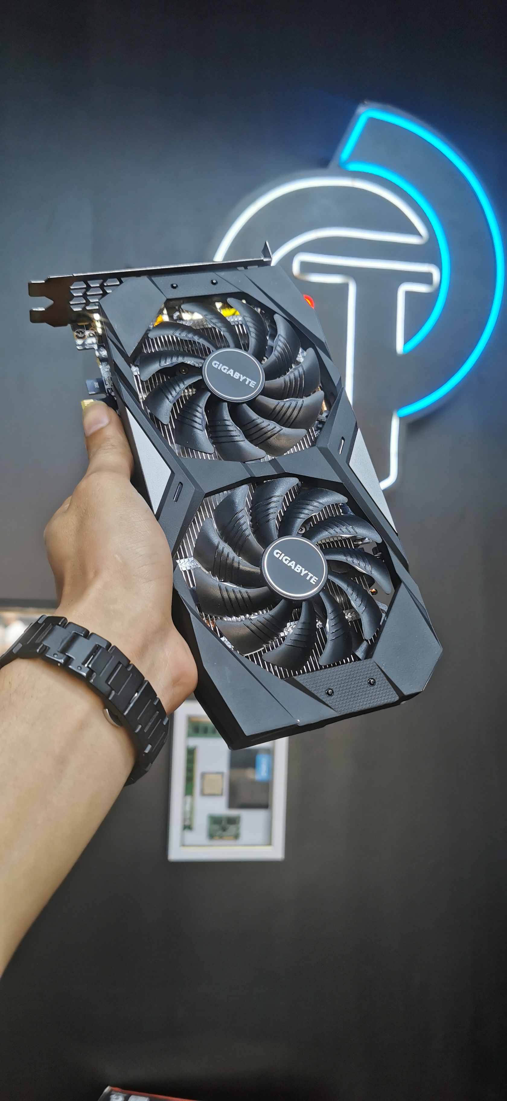 GTX 1660 SUPER GIGABYTE (USED) 